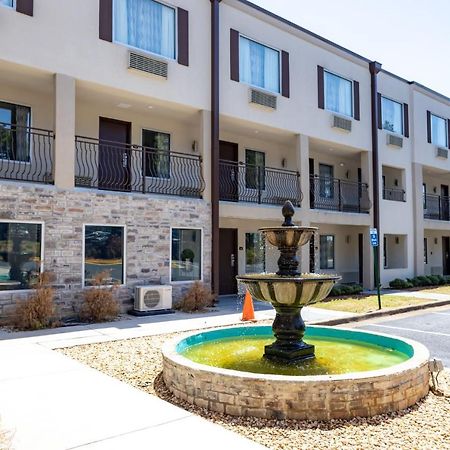 Готель Baymont By Wyndham College Park Atlanta Airport South Екстер'єр фото