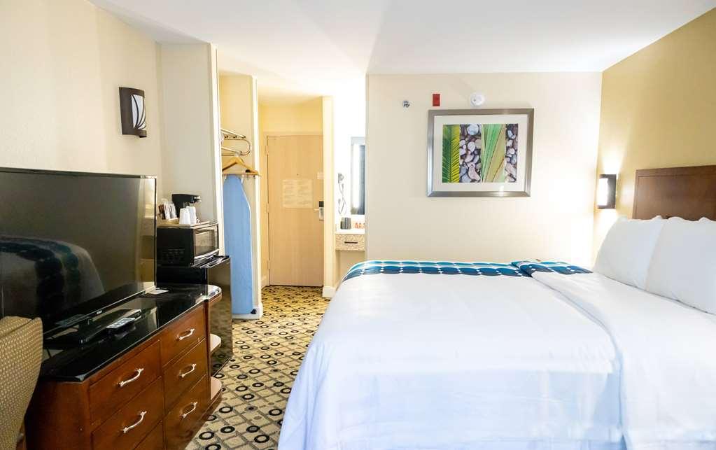 Готель Baymont By Wyndham College Park Atlanta Airport South Номер фото