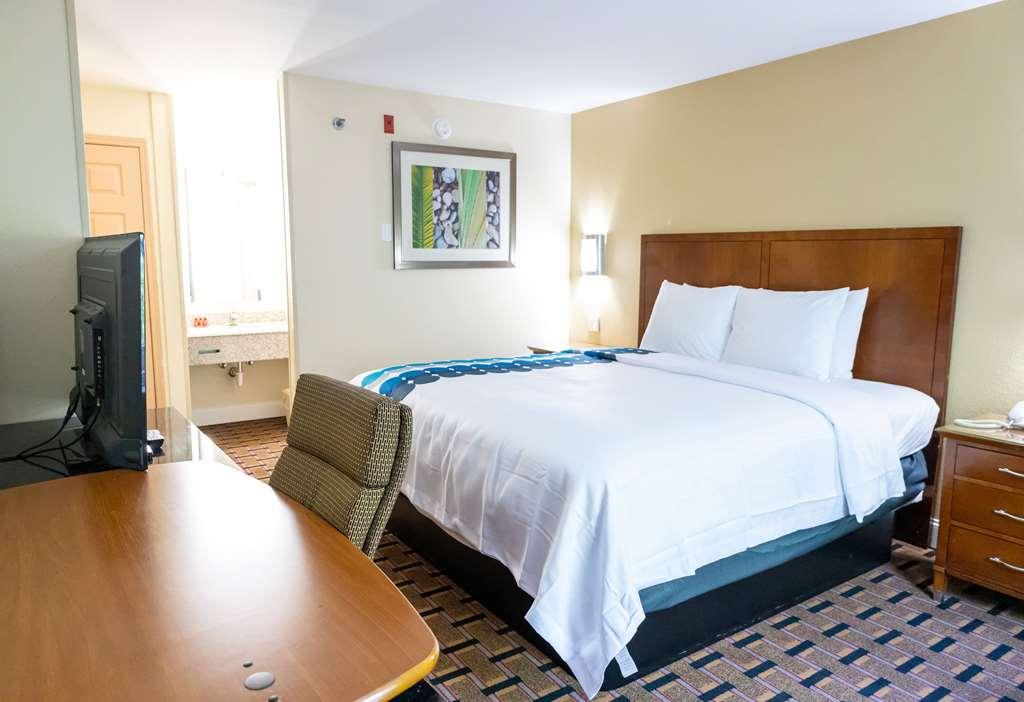 Готель Baymont By Wyndham College Park Atlanta Airport South Номер фото