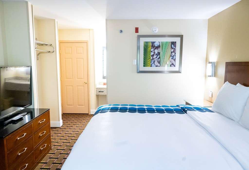 Готель Baymont By Wyndham College Park Atlanta Airport South Номер фото